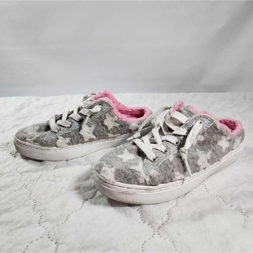 Skechers Girls Slip-On Mule Sneakers Size 3 Gray Star Fuzzy Lined Shoes